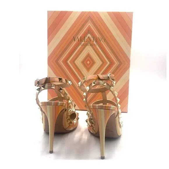 RARE Valentino Rockstud 1975 Pump, size 38.5, US 7, Matching Box NWT, MSRP $1195 - Picture 6 of 16
